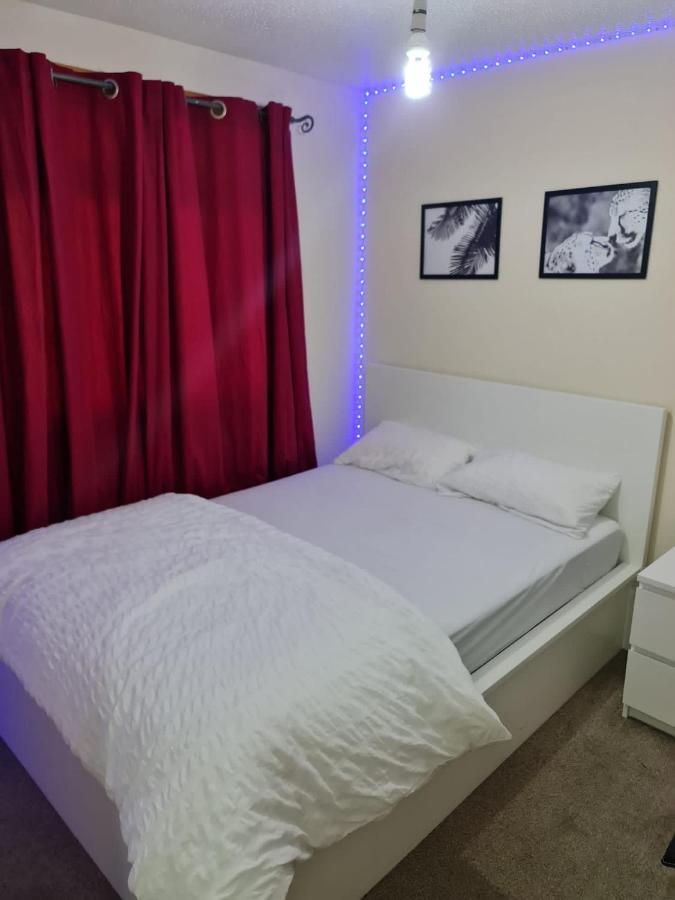 Soft Pillow Apartment London Luaran gambar