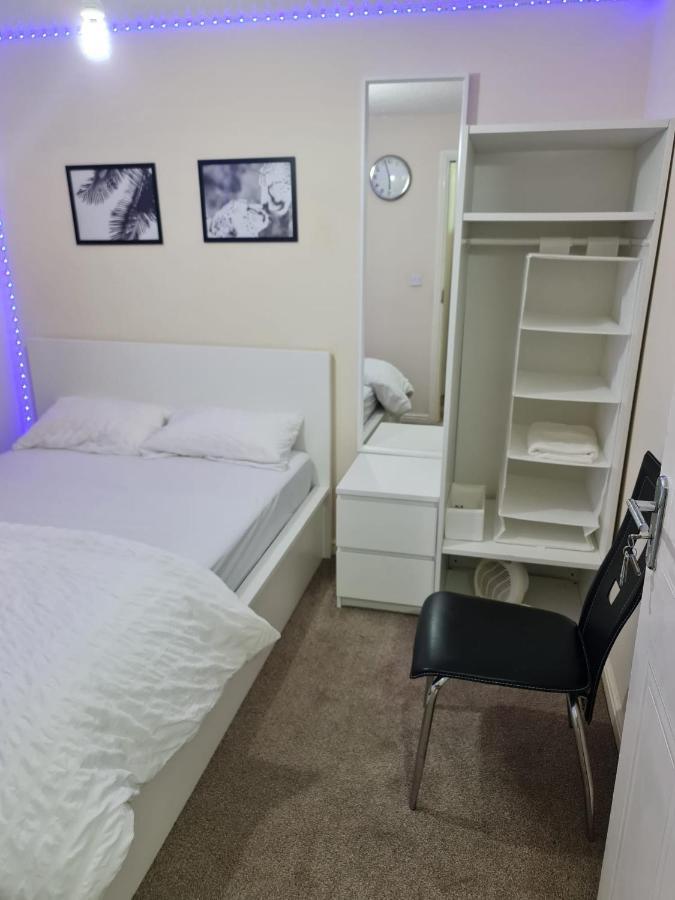 Soft Pillow Apartment London Luaran gambar